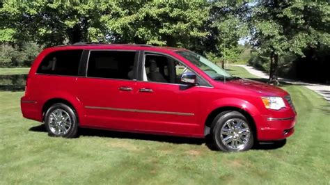 2008 chrysler town and country limited